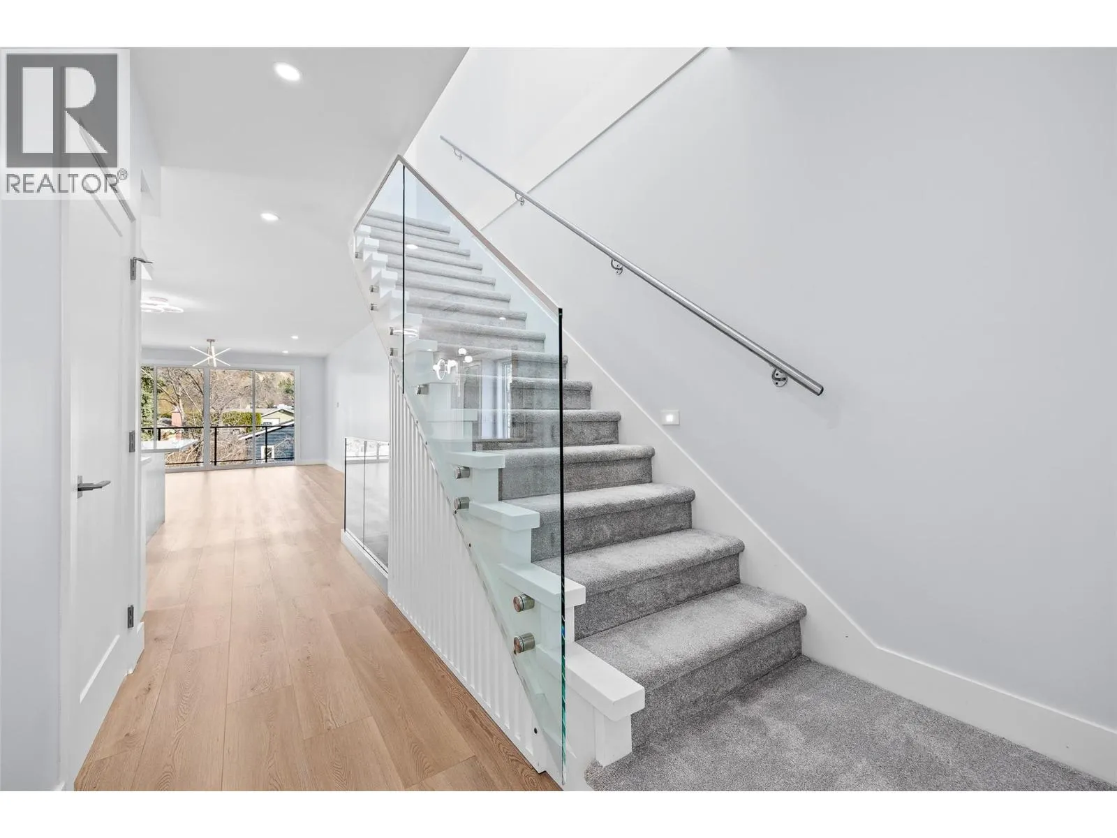 4563 Gordon Drive
