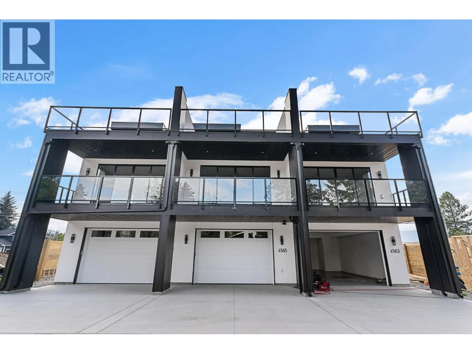 4565 Gordon Drive