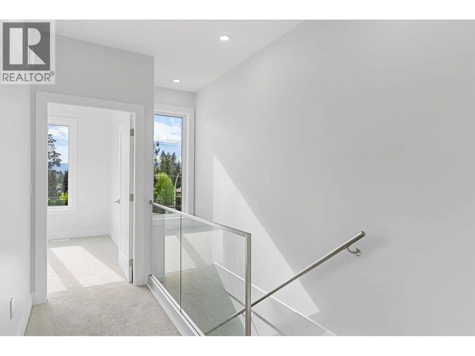 4565 Gordon Drive
