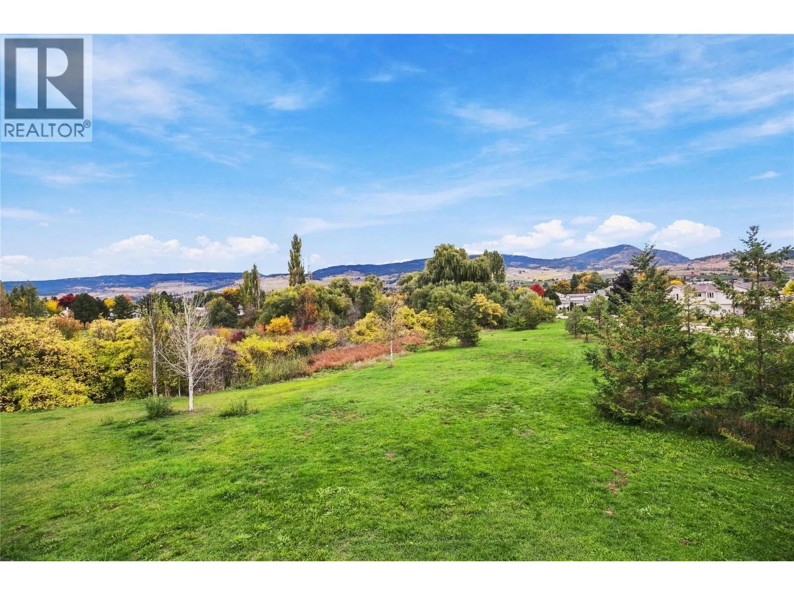 302 Sumac Road W