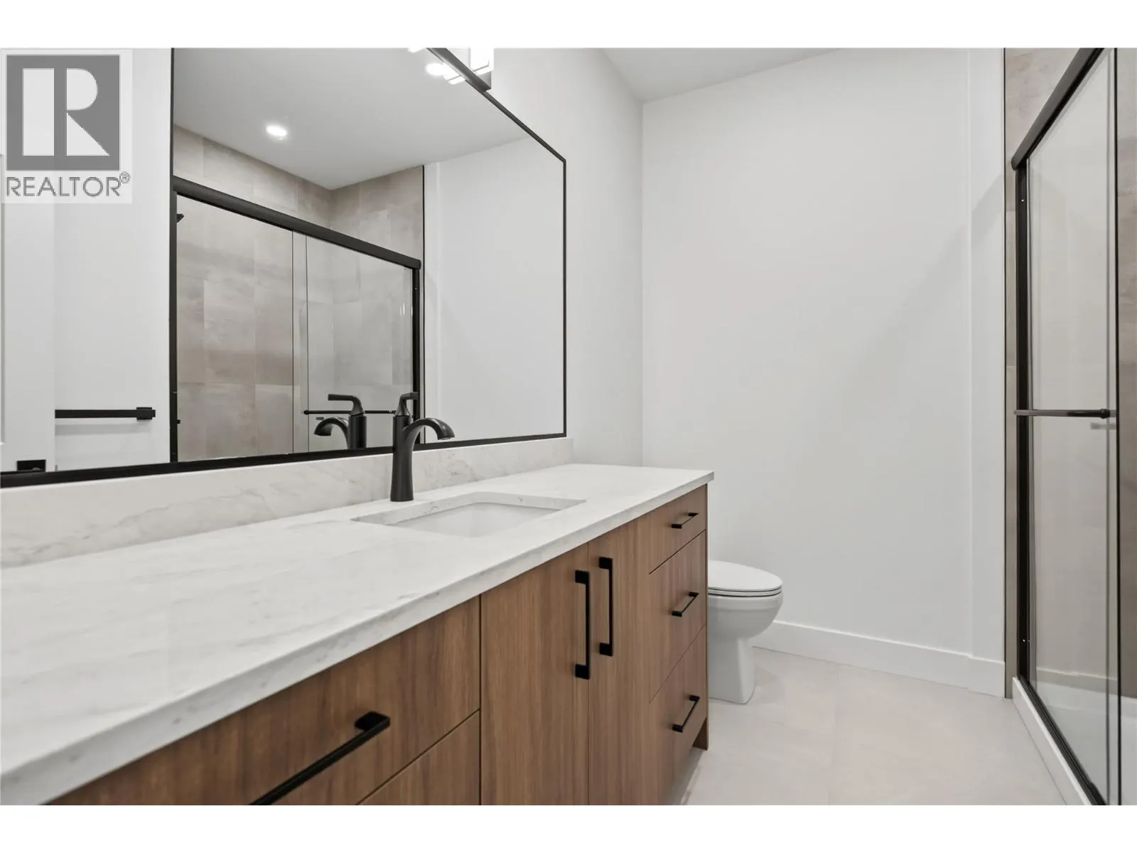 302 Sumac Road W