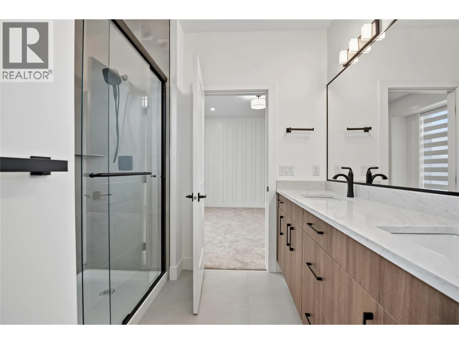 302 Sumac Road W