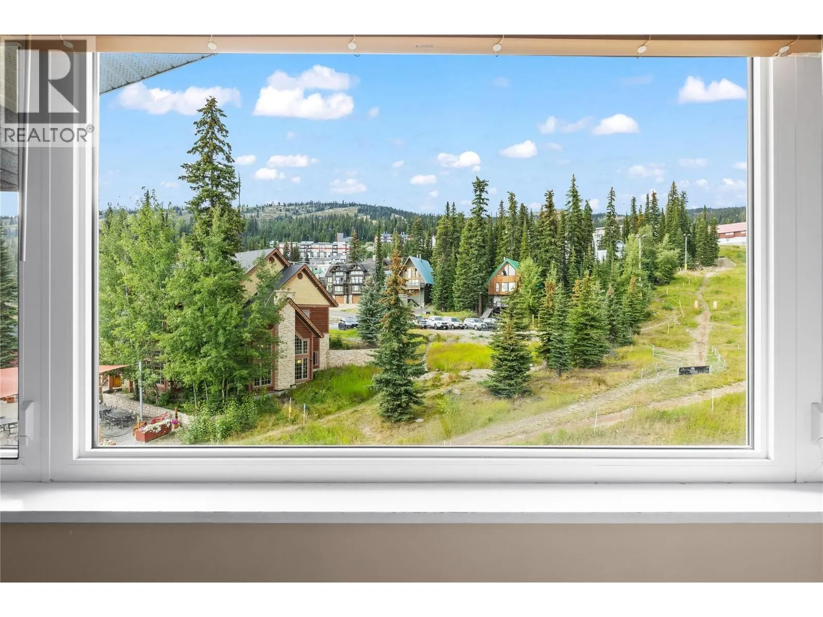5275 Big White Road Unit# 301