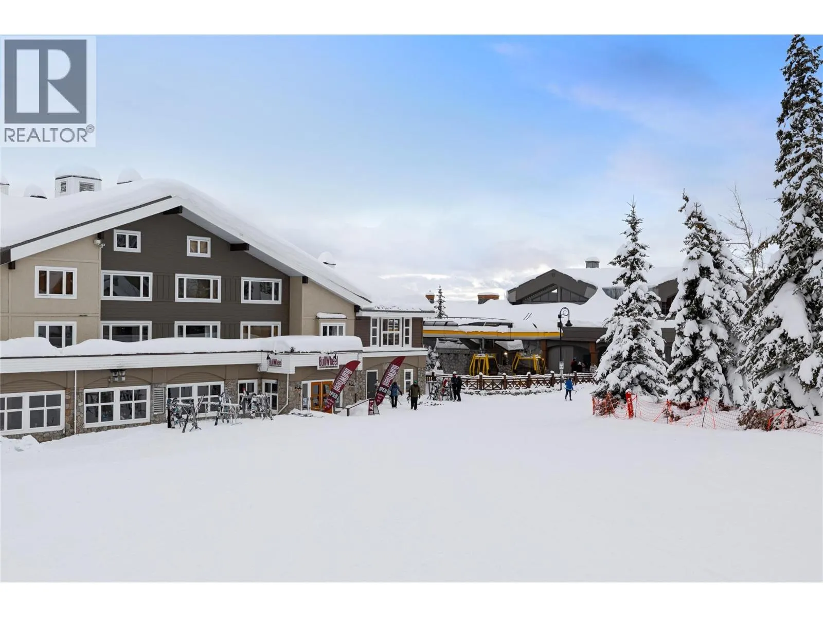 5275 Big White Road Unit# 301
