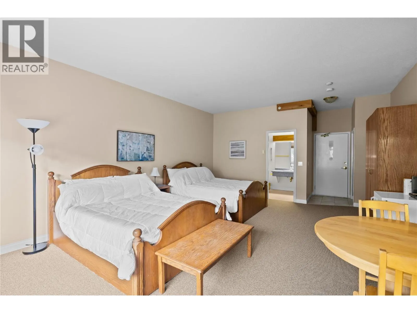 5275 Big White Road Unit# 301