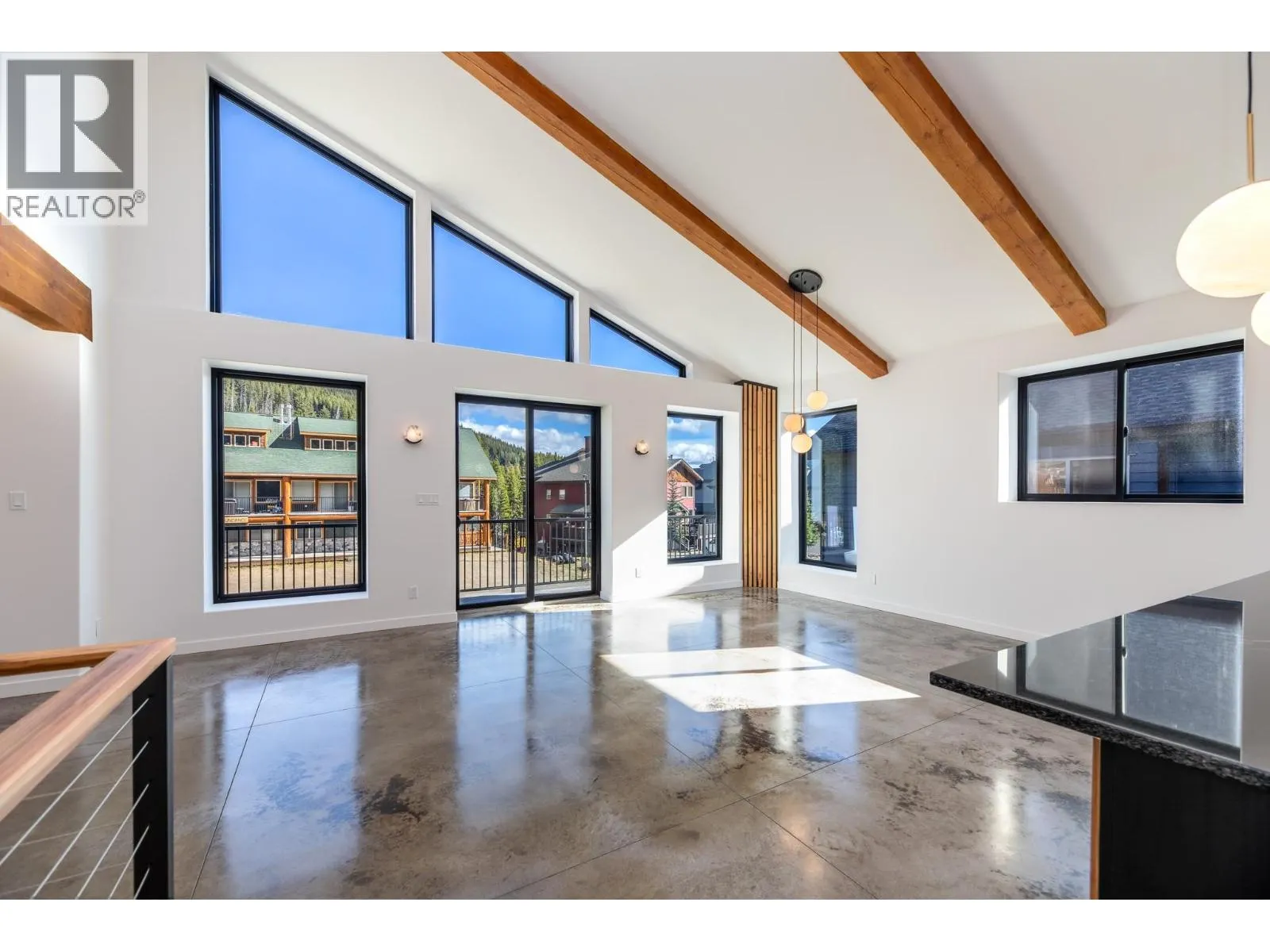 134 Clearview Crescent