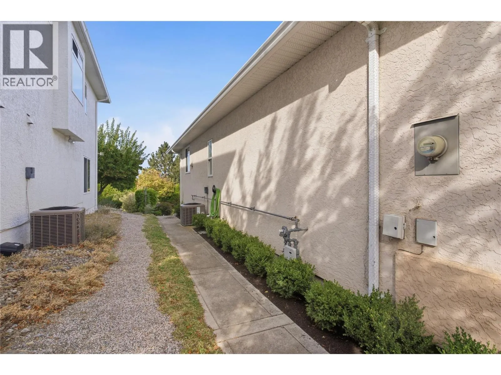 724 Lone Pine Drive