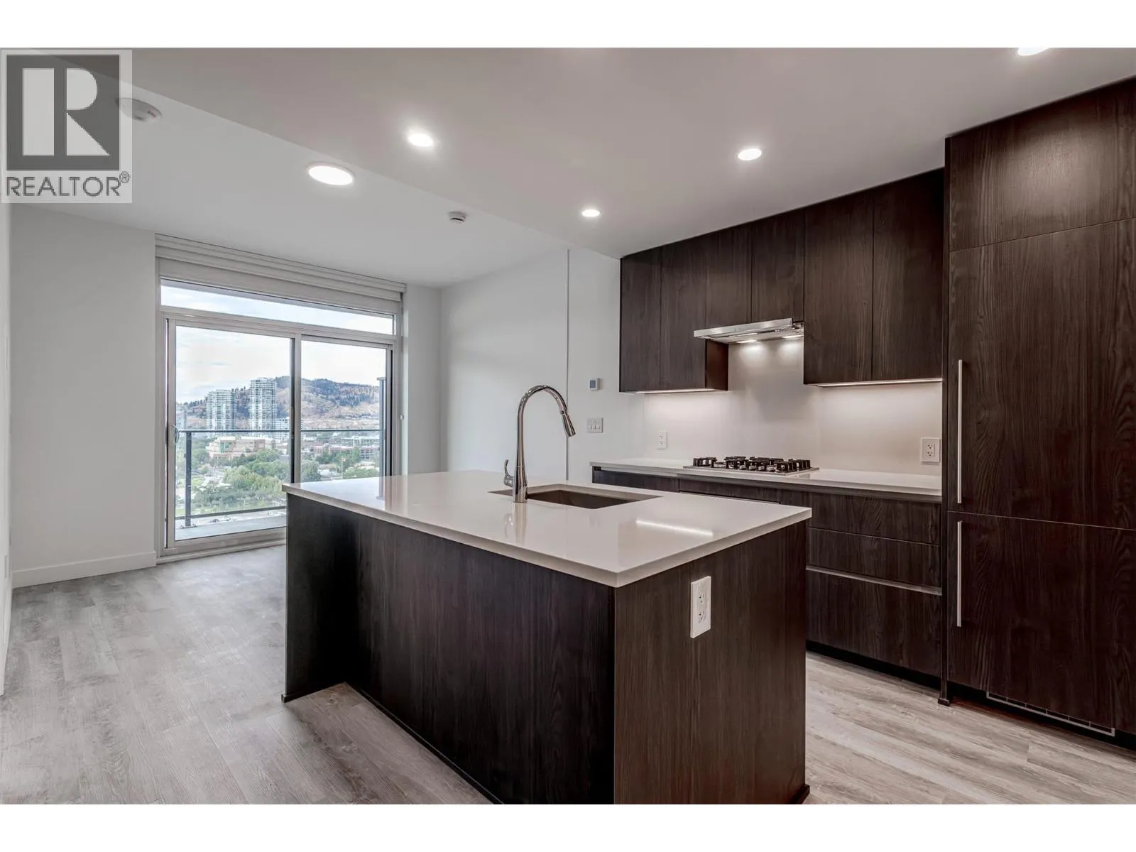 238 Leon Avenue Unit# 1401