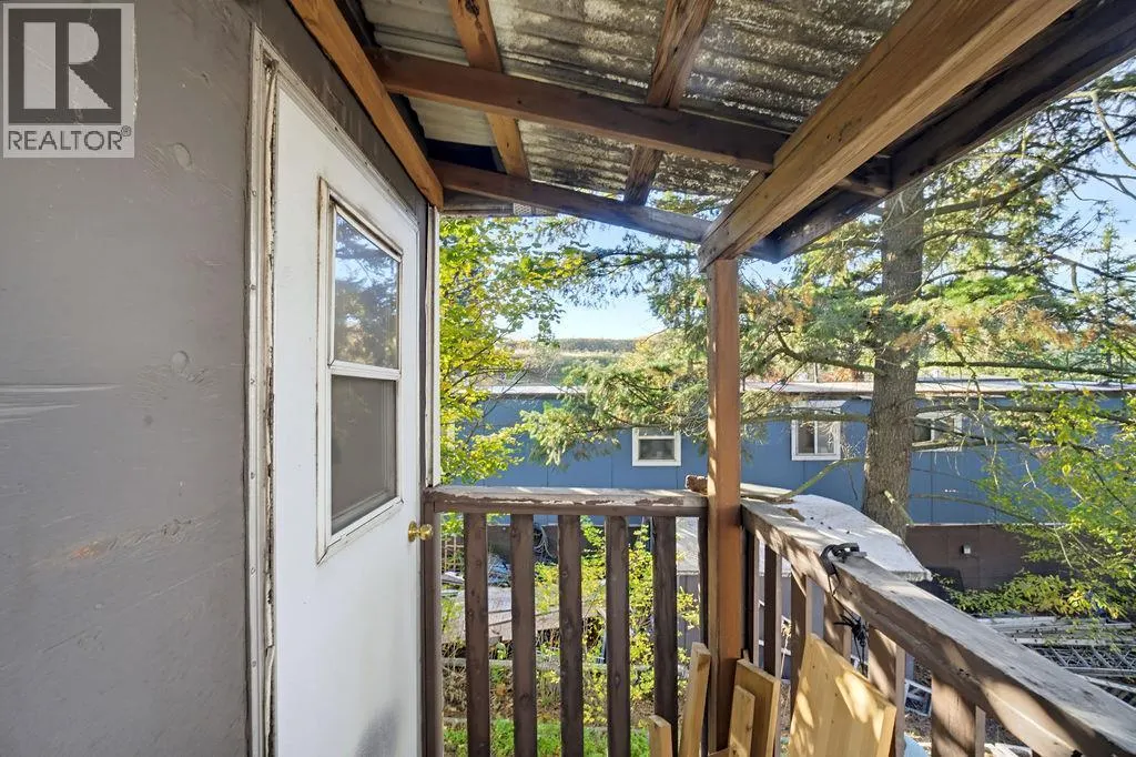 4137 Spallumcheen Drive Unit# 18