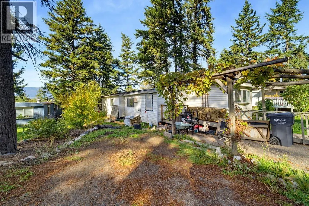 4137 Spallumcheen Drive Unit# 18