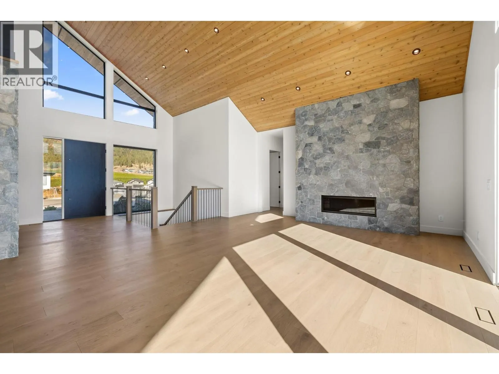 2495 Pinnacle Ridge Drive