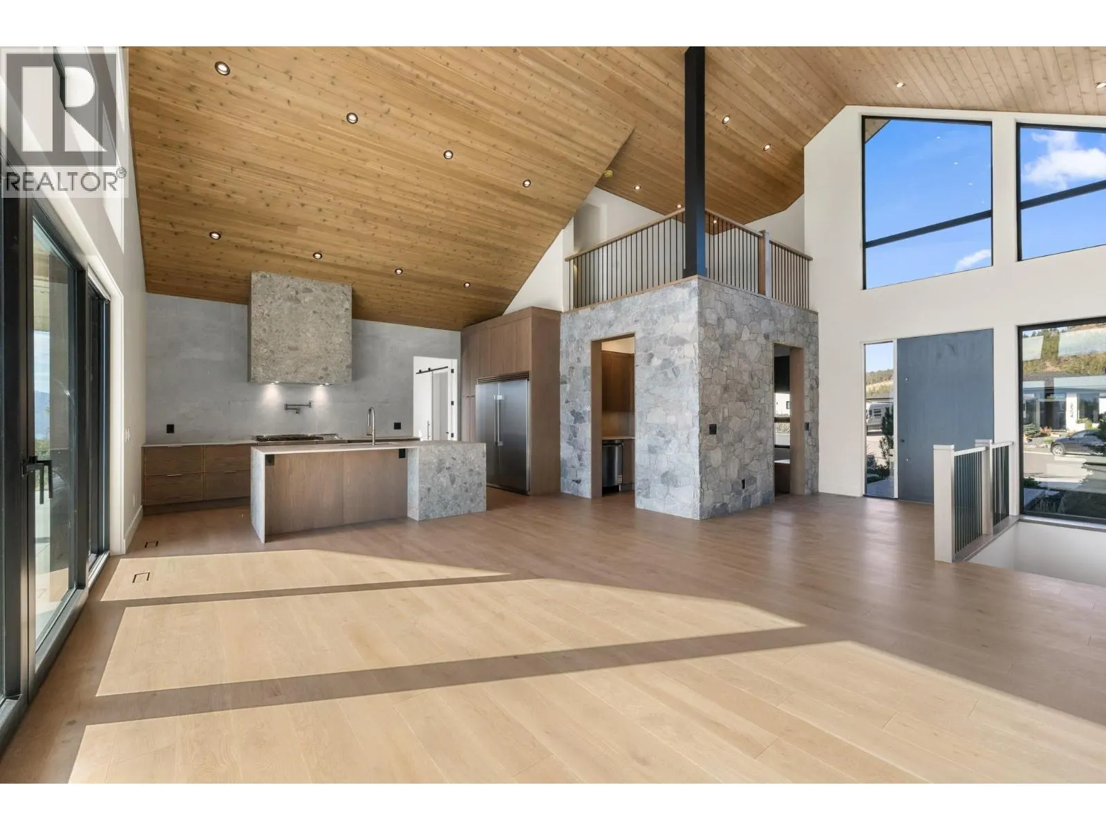 2495 Pinnacle Ridge Drive