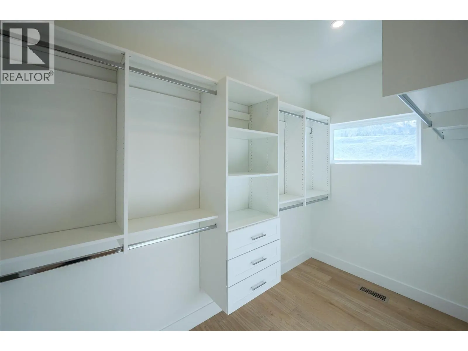 1125 Antler Drive