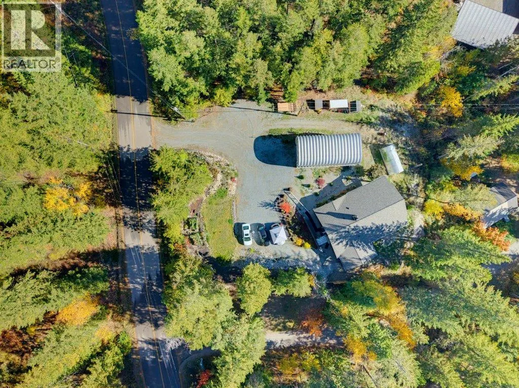 741 Gardom Lake Road