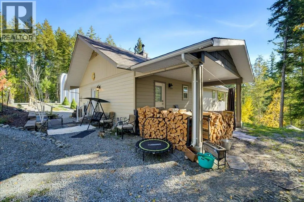 741 Gardom Lake Road
