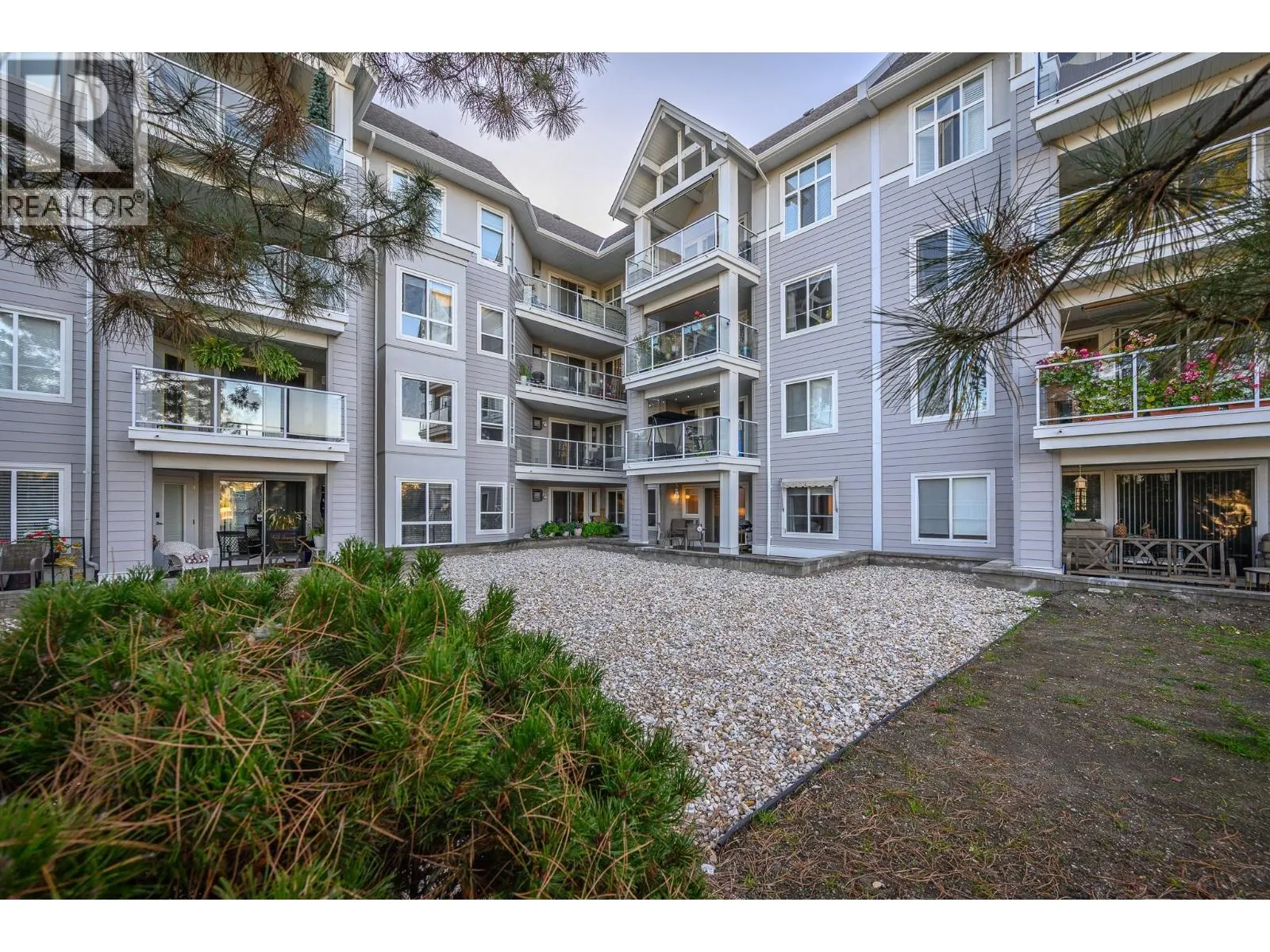 3220 Centennial Drive Unit# 106