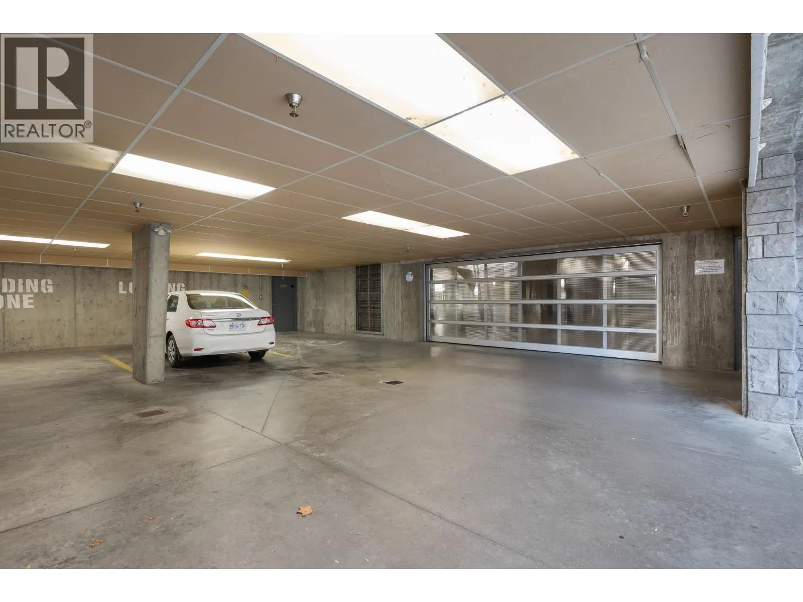 3220 Centennial Drive Unit# 106