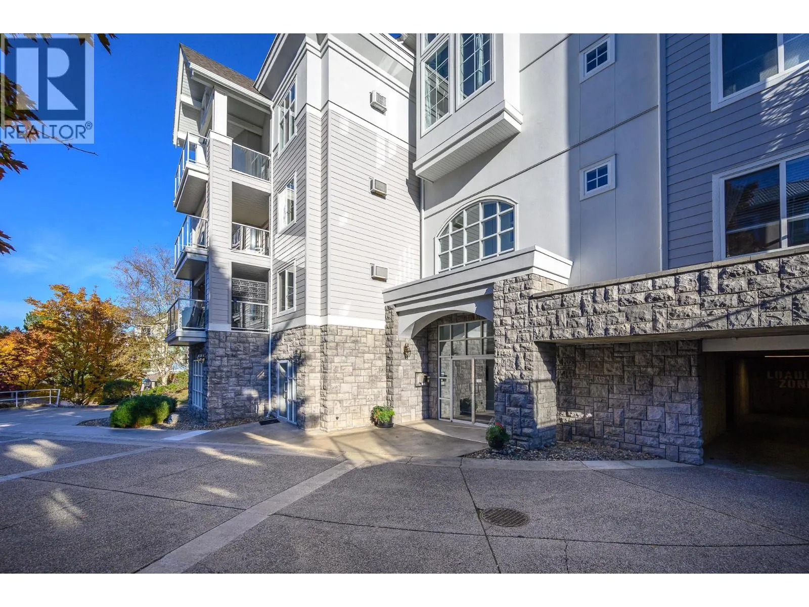 3220 Centennial Drive Unit# 106
