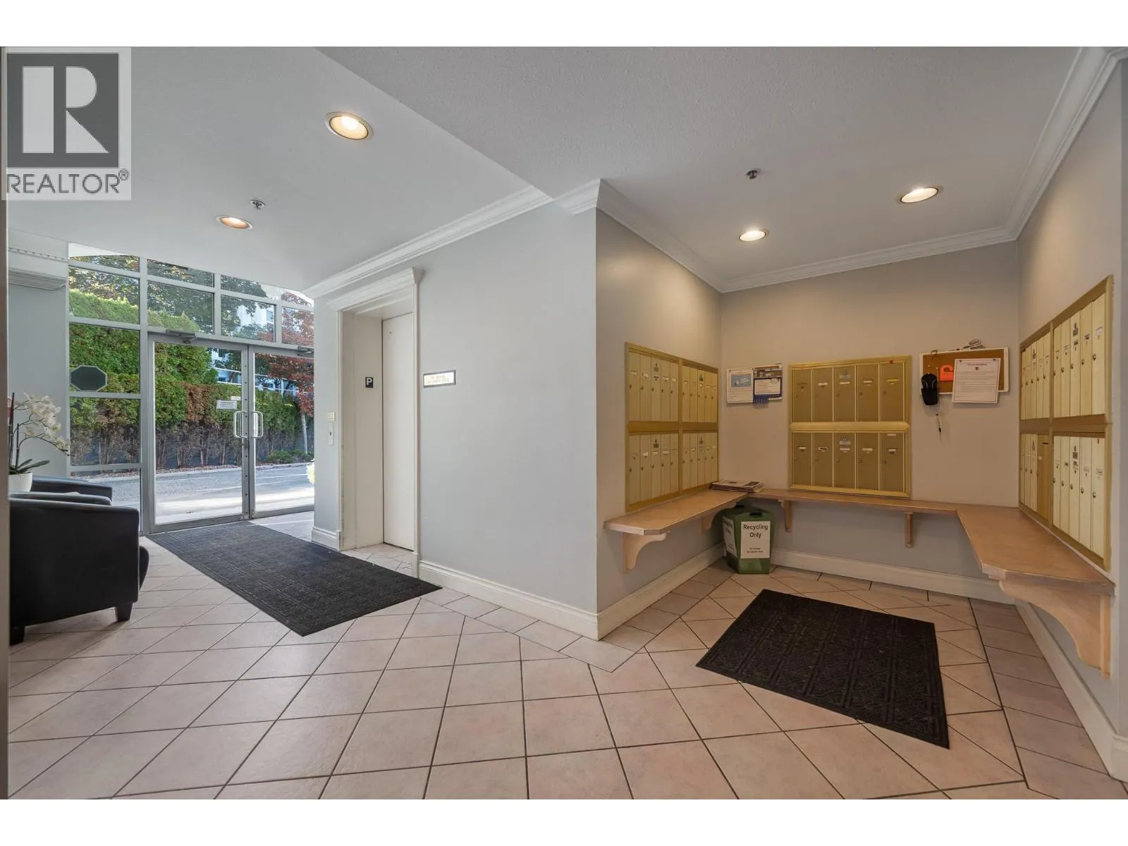 3220 Centennial Drive Unit# 106