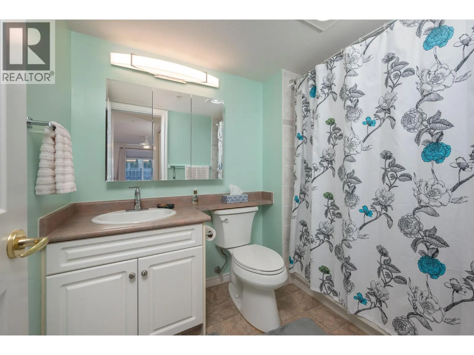 3220 Centennial Drive Unit# 106