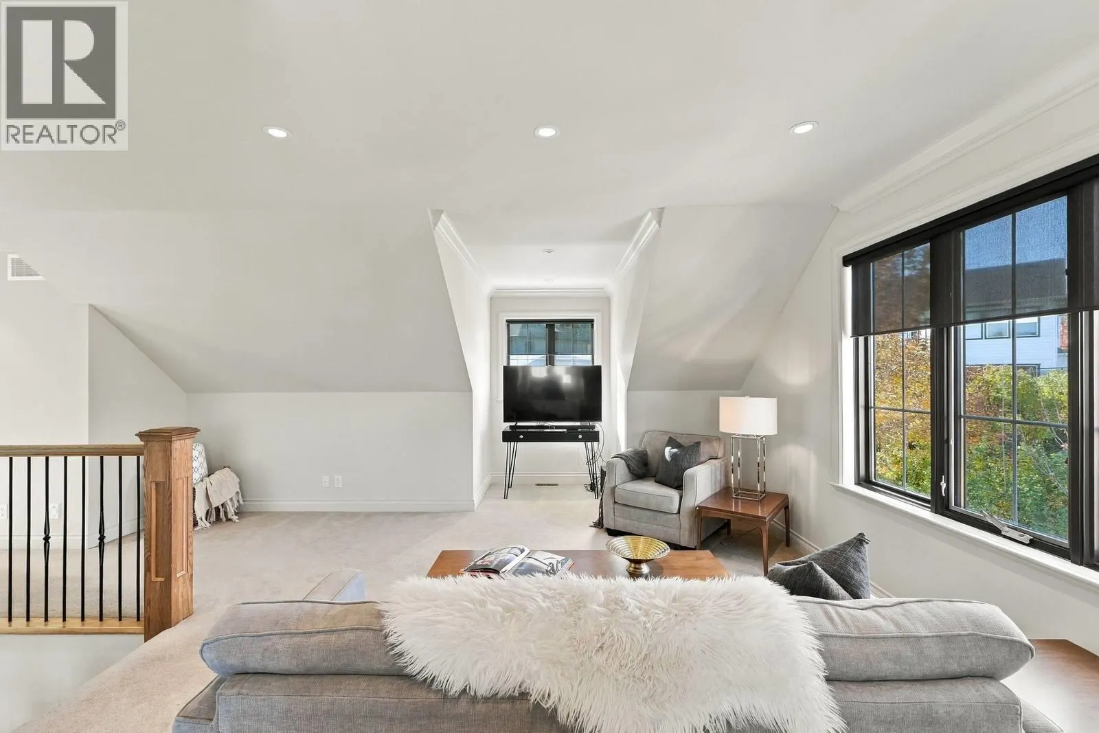 5047 Seon Crescent