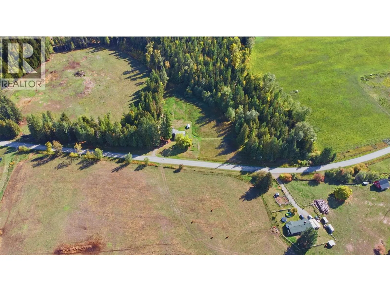 2613 Lumby Mabel Lake Road