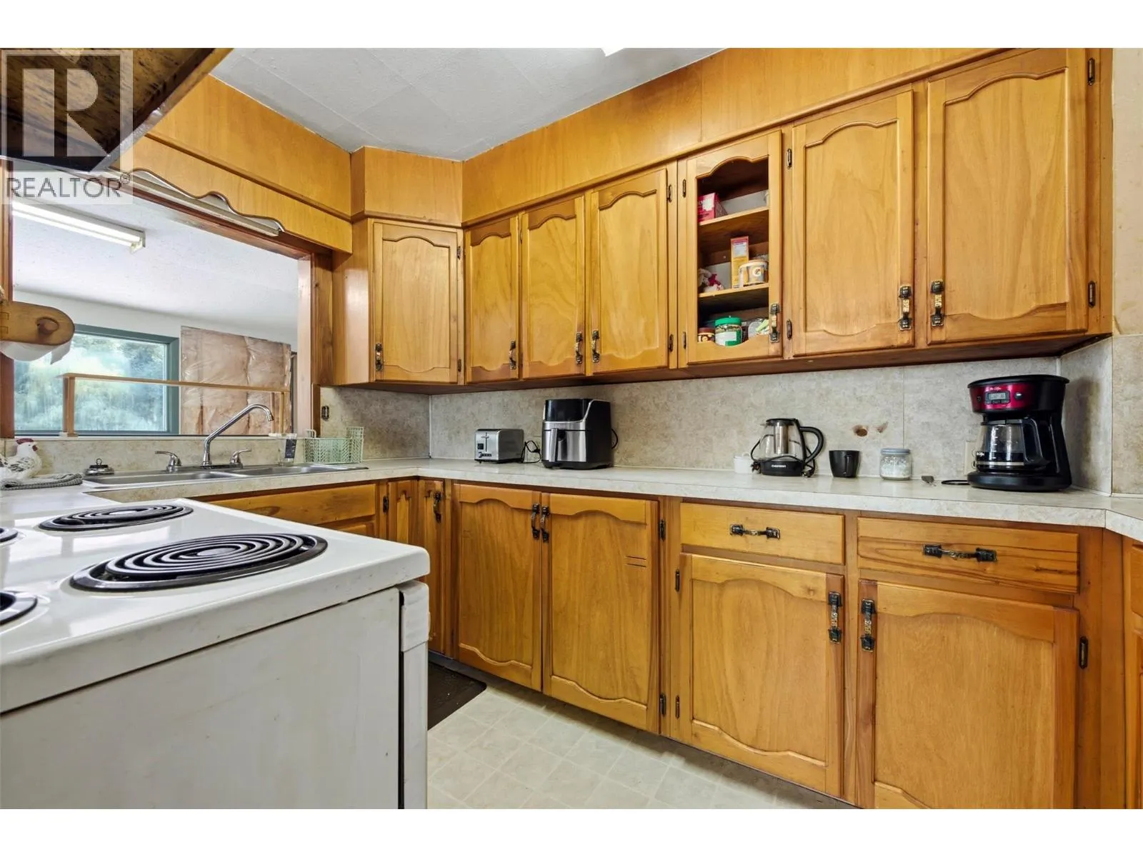 2613 Lumby Mabel Lake Road