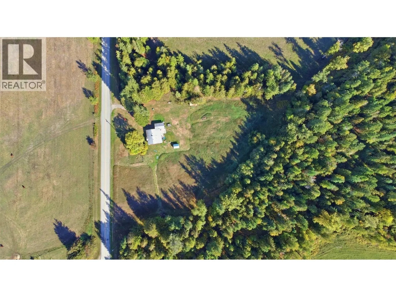 2613 Lumby Mabel Lake Road