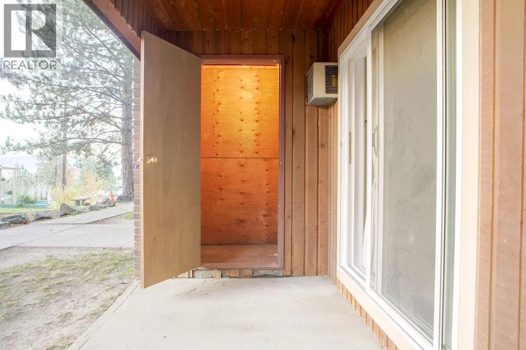 44 Whiteshield Crescent S Unit# 301