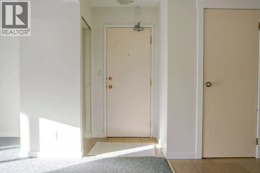 44 Whiteshield Crescent S Unit# 301