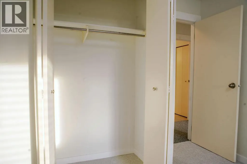44 Whiteshield Crescent S Unit# 301