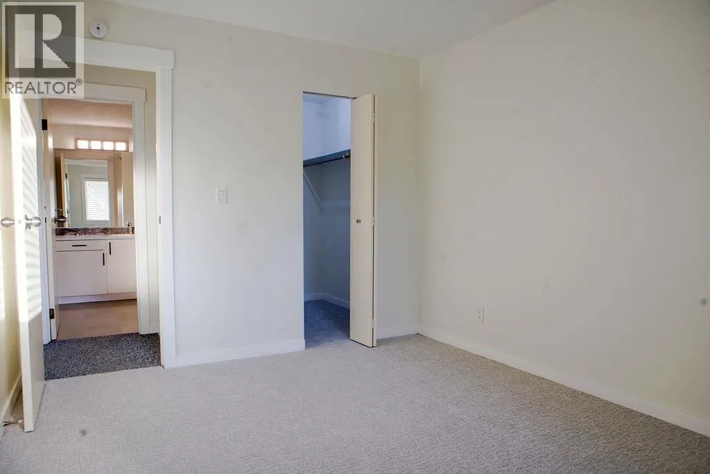 44 Whiteshield Crescent S Unit# 301