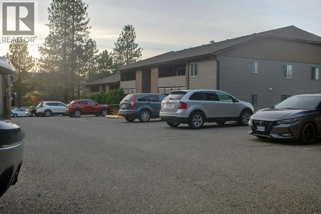 44 Whiteshield Crescent S Unit# 301