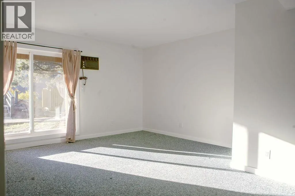 44 Whiteshield Crescent S Unit# 301