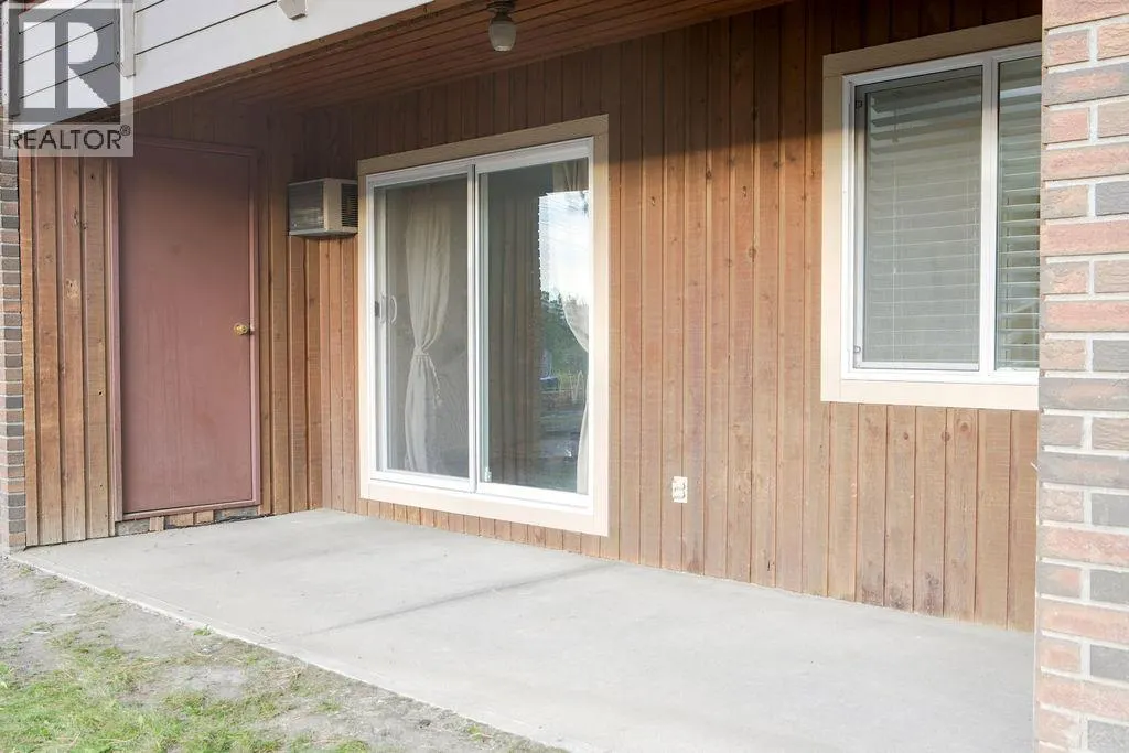 44 Whiteshield Crescent S Unit# 301