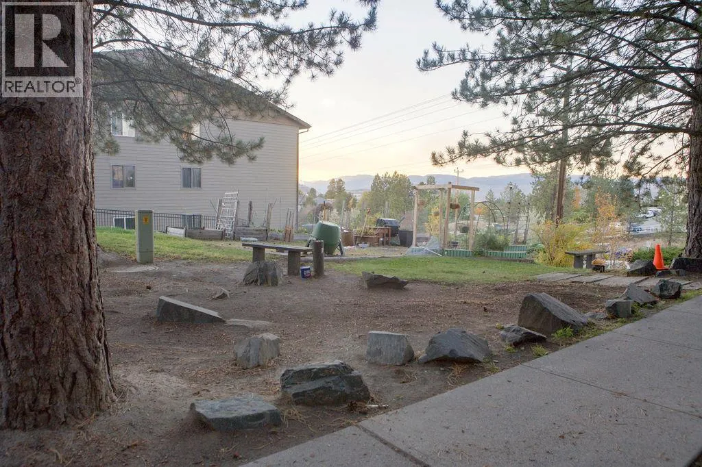 44 Whiteshield Crescent S Unit# 301