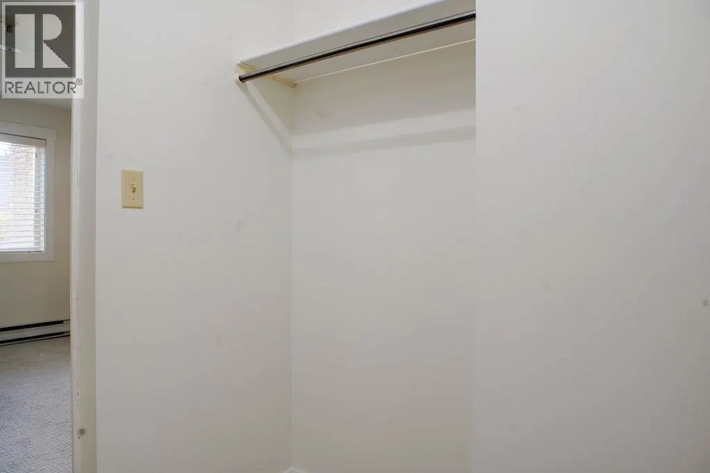 44 Whiteshield Crescent S Unit# 301