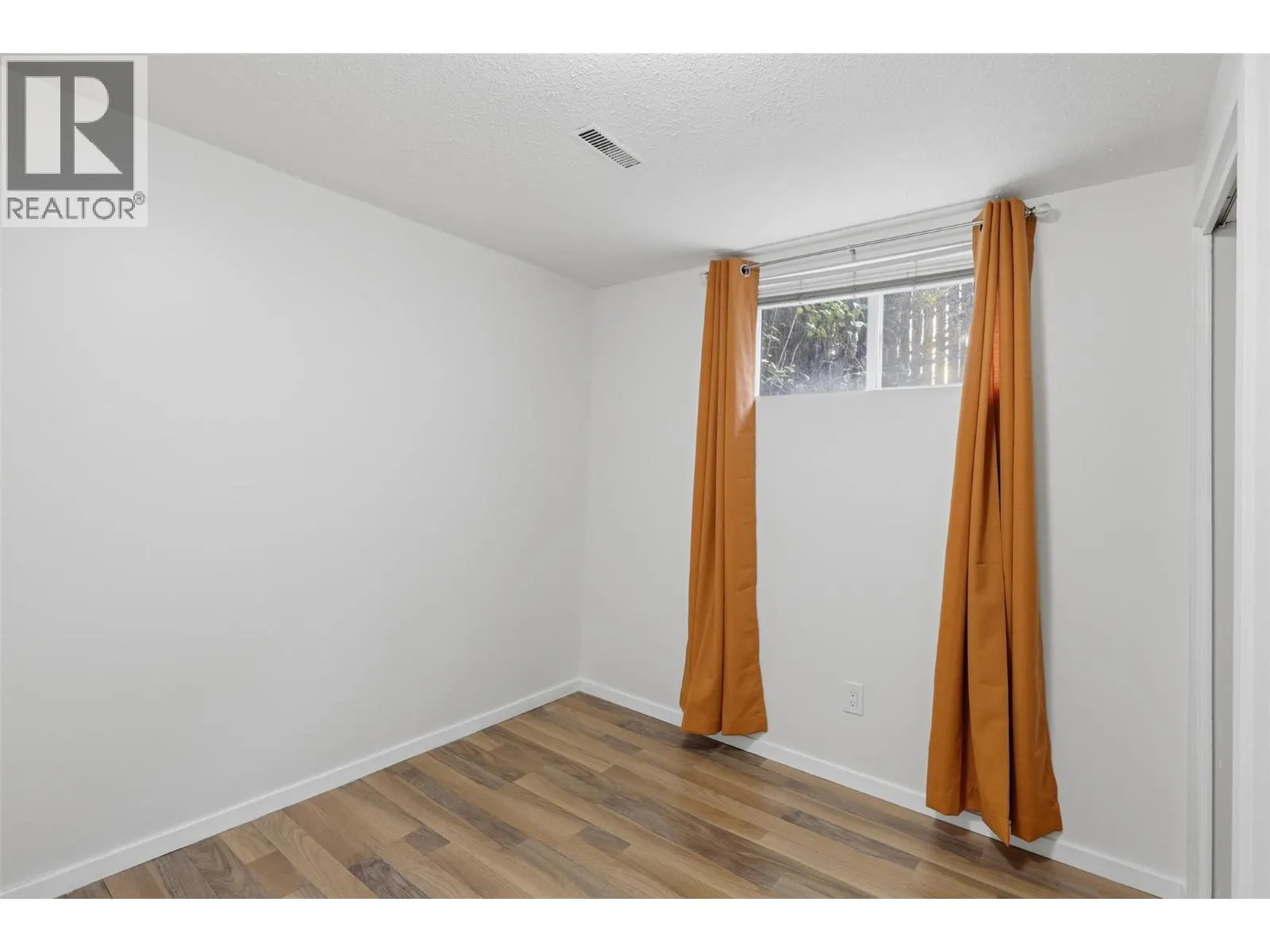 1239 10th Street