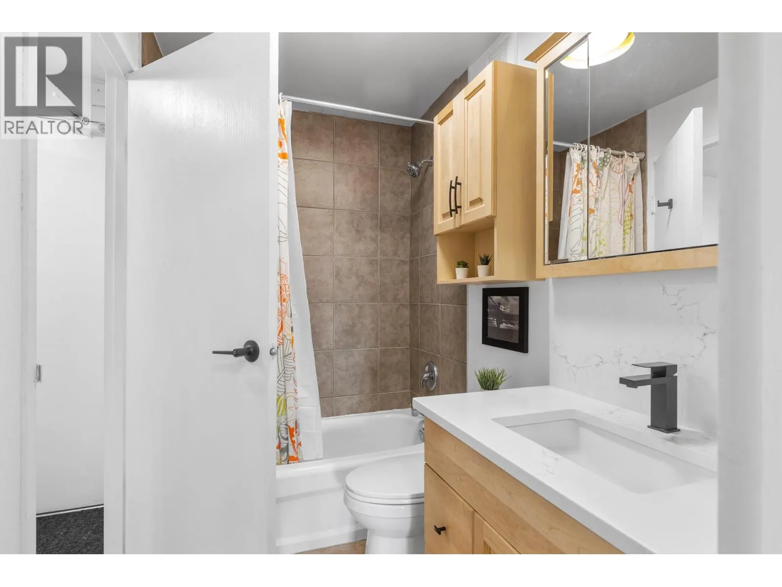737 Leon Avenue Unit# 1205