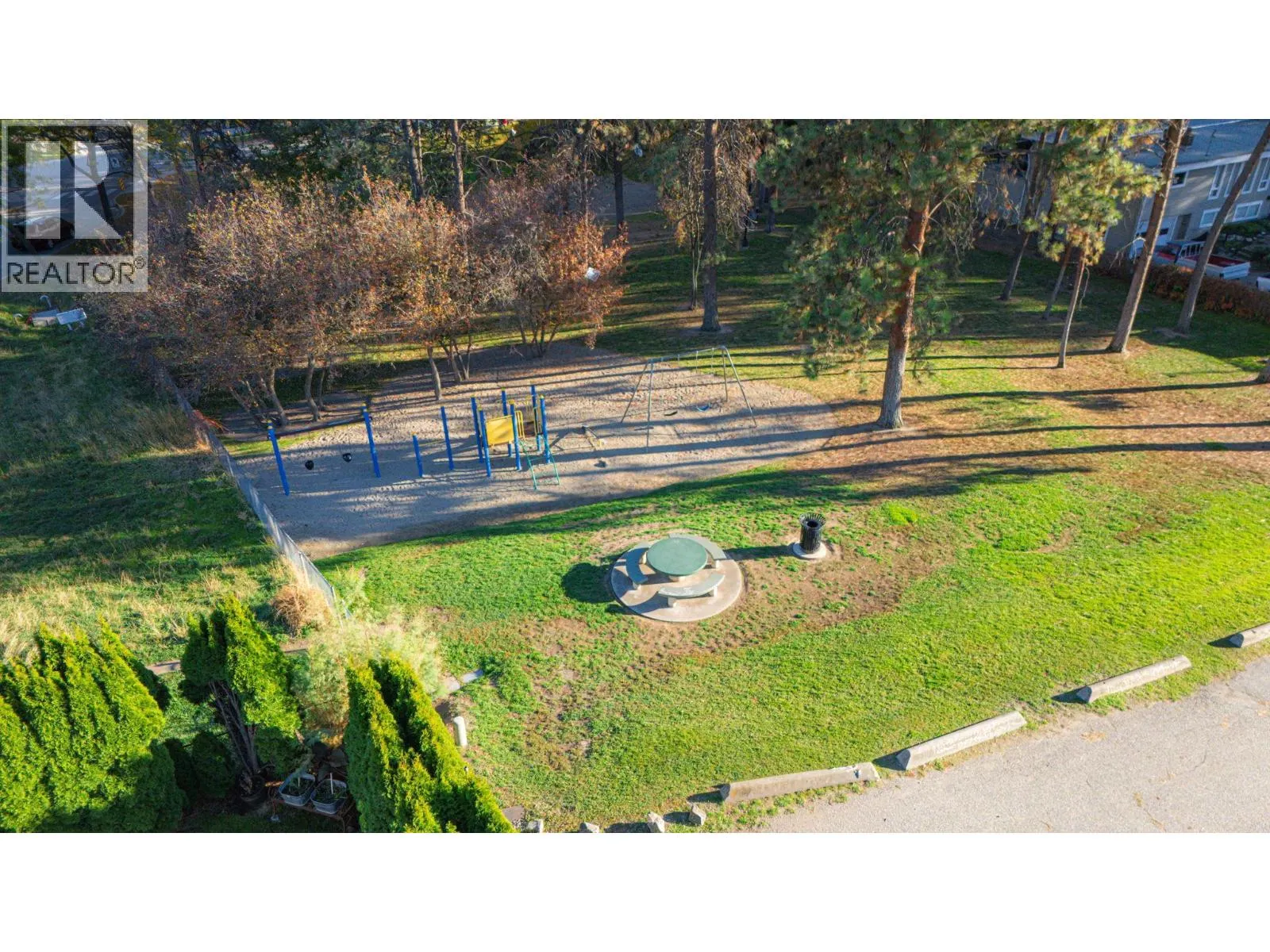 1759 Spruceglen Drive