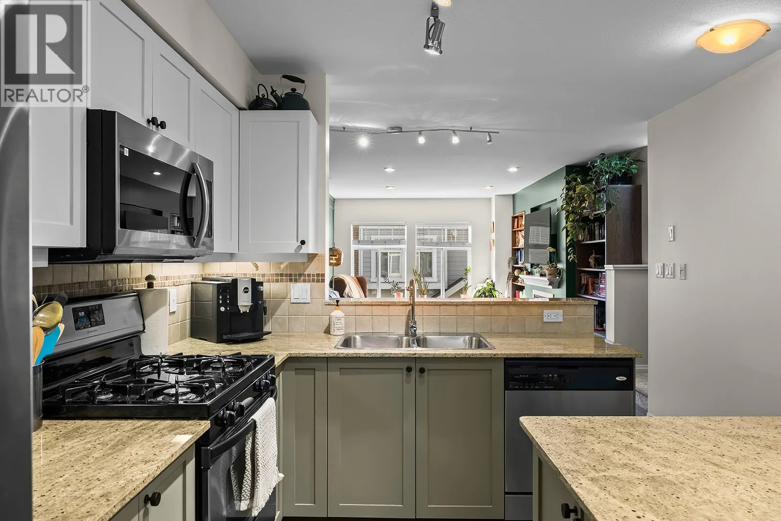 1853 Parkview Crescent Unit# 21