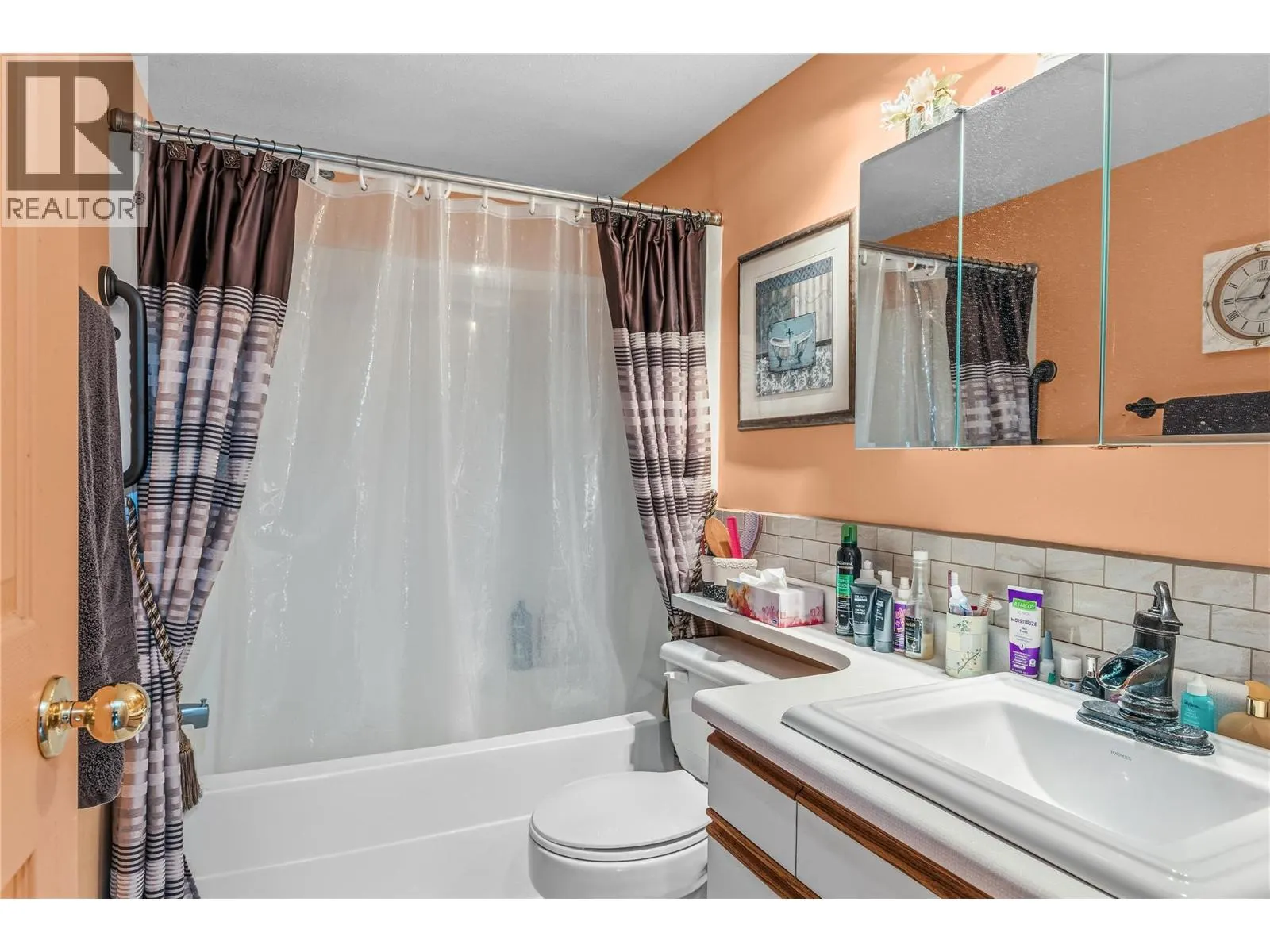 3609 30 Avenue Unit# 304