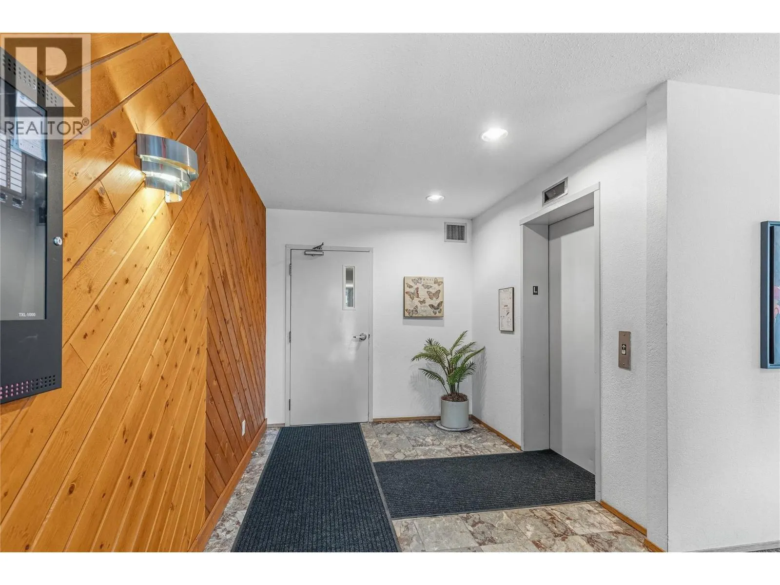 3609 30 Avenue Unit# 304