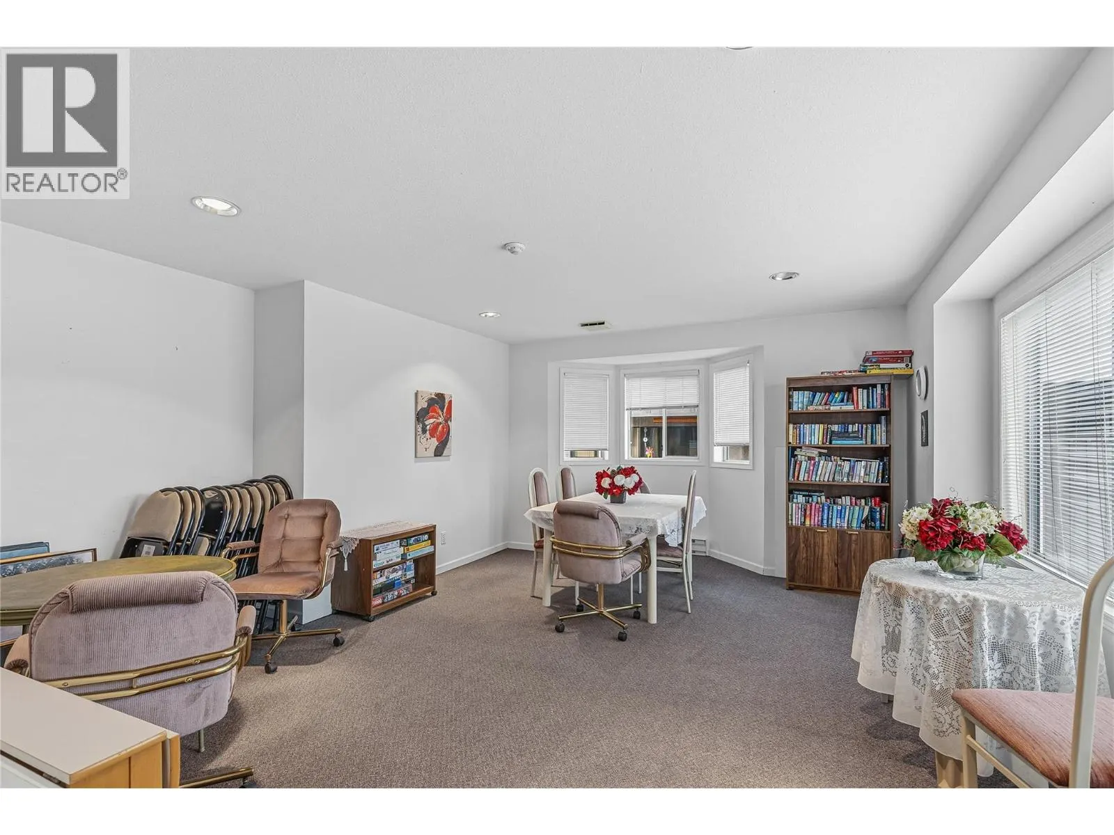 3609 30 Avenue Unit# 304
