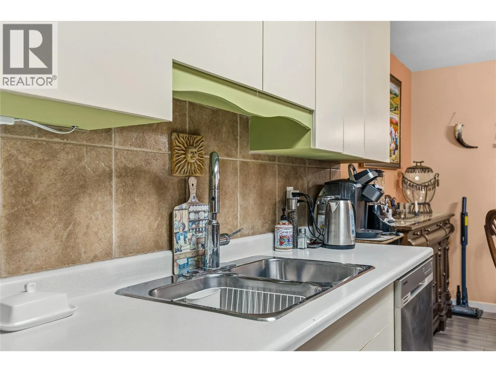 3609 30 Avenue Unit# 304