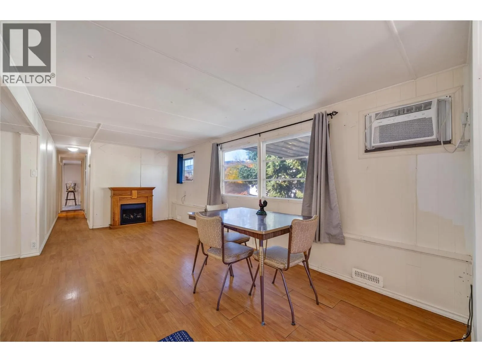 197 Dauphin Avenue Unit# 209