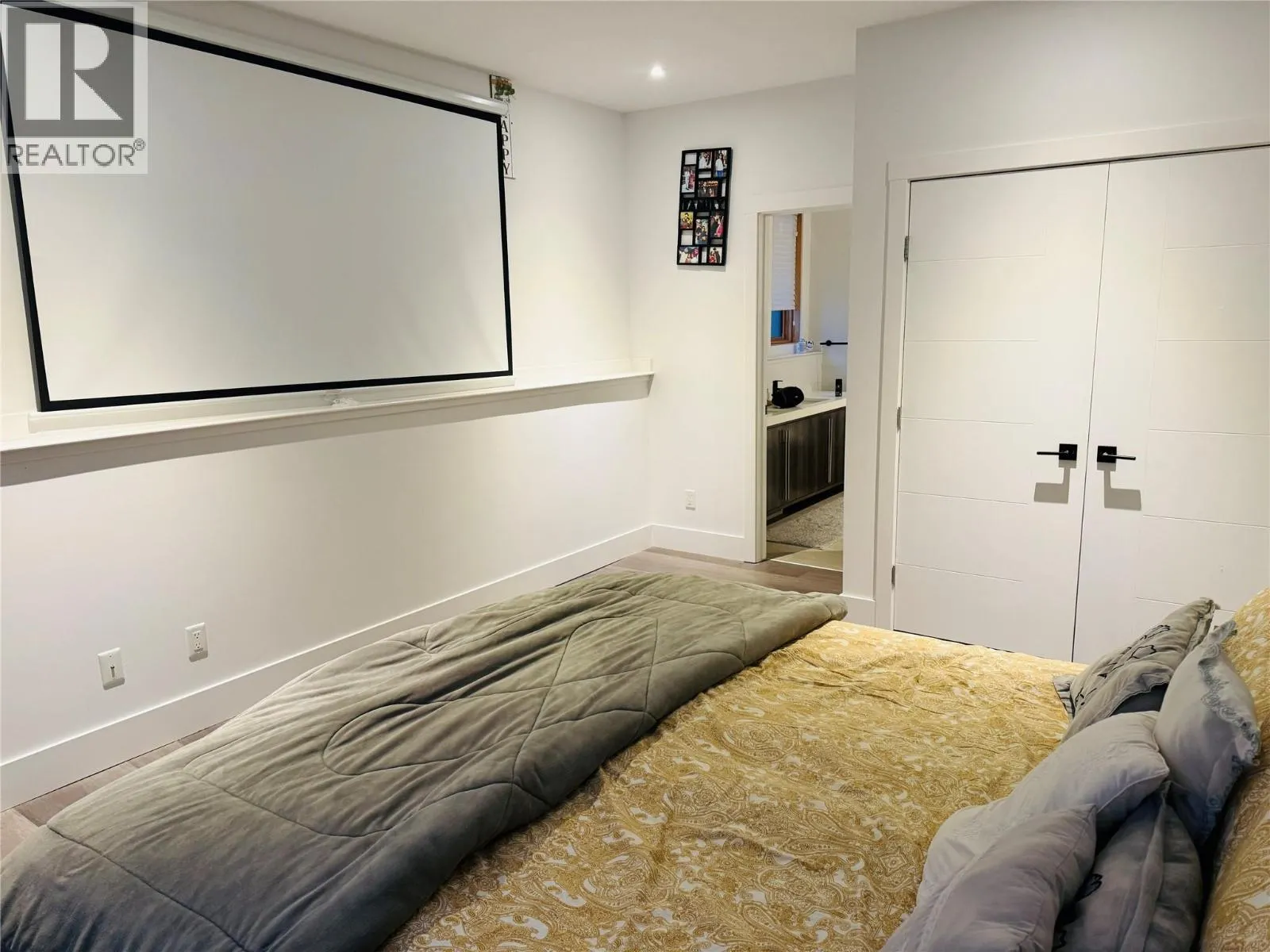 7291 PROSPECTOR Avenue Unit# 501