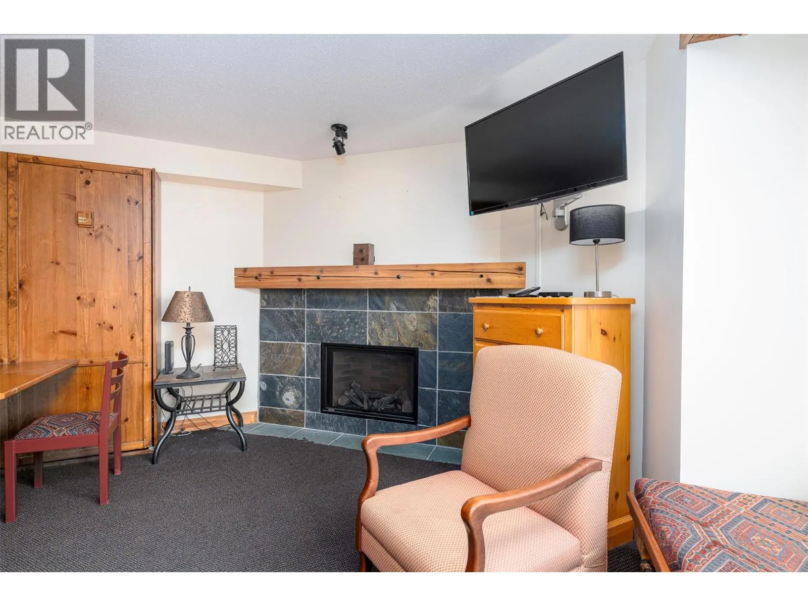 5275 Big White Road Unit# 317