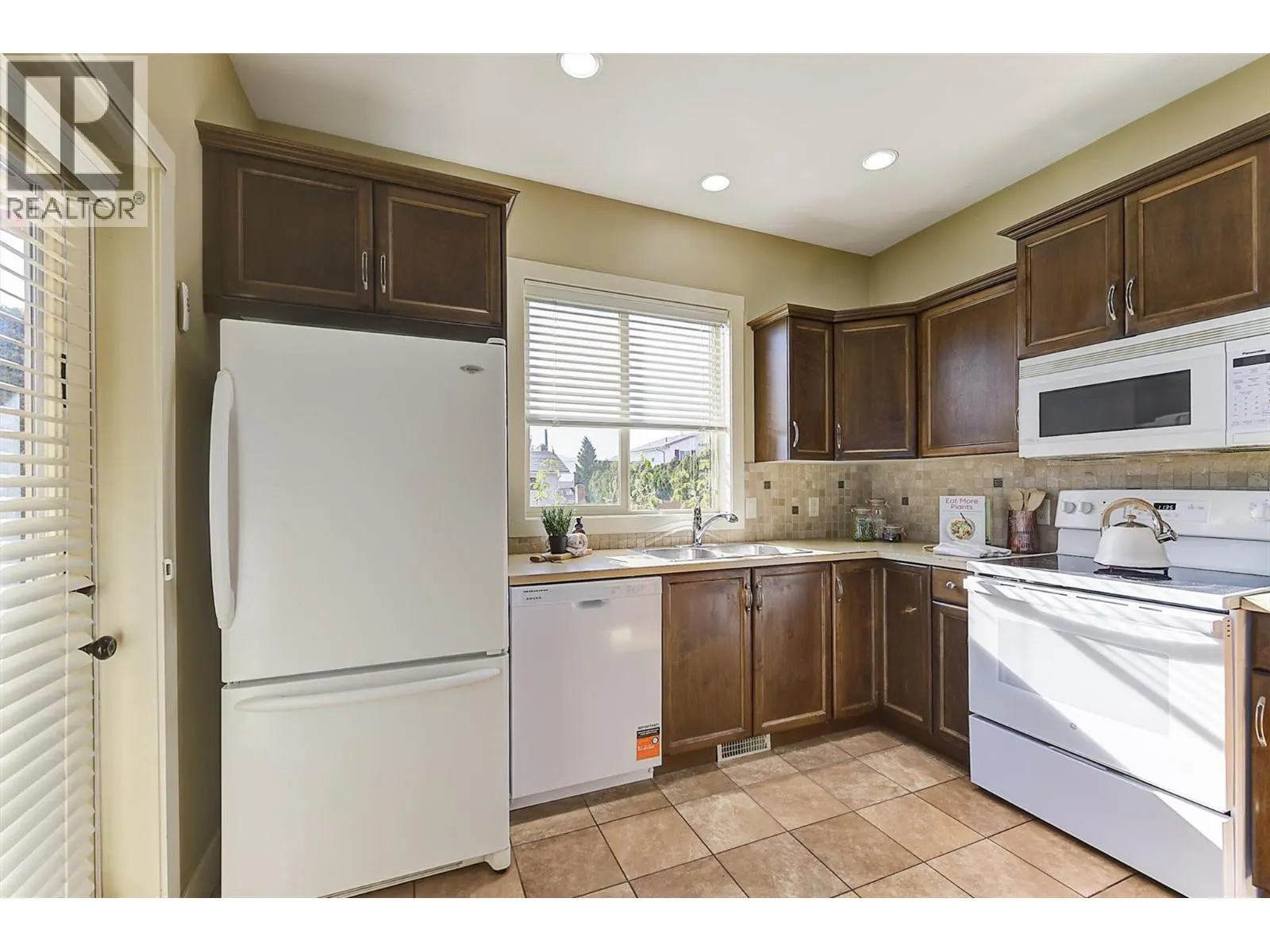 3843 Sonoma Pines Drive
