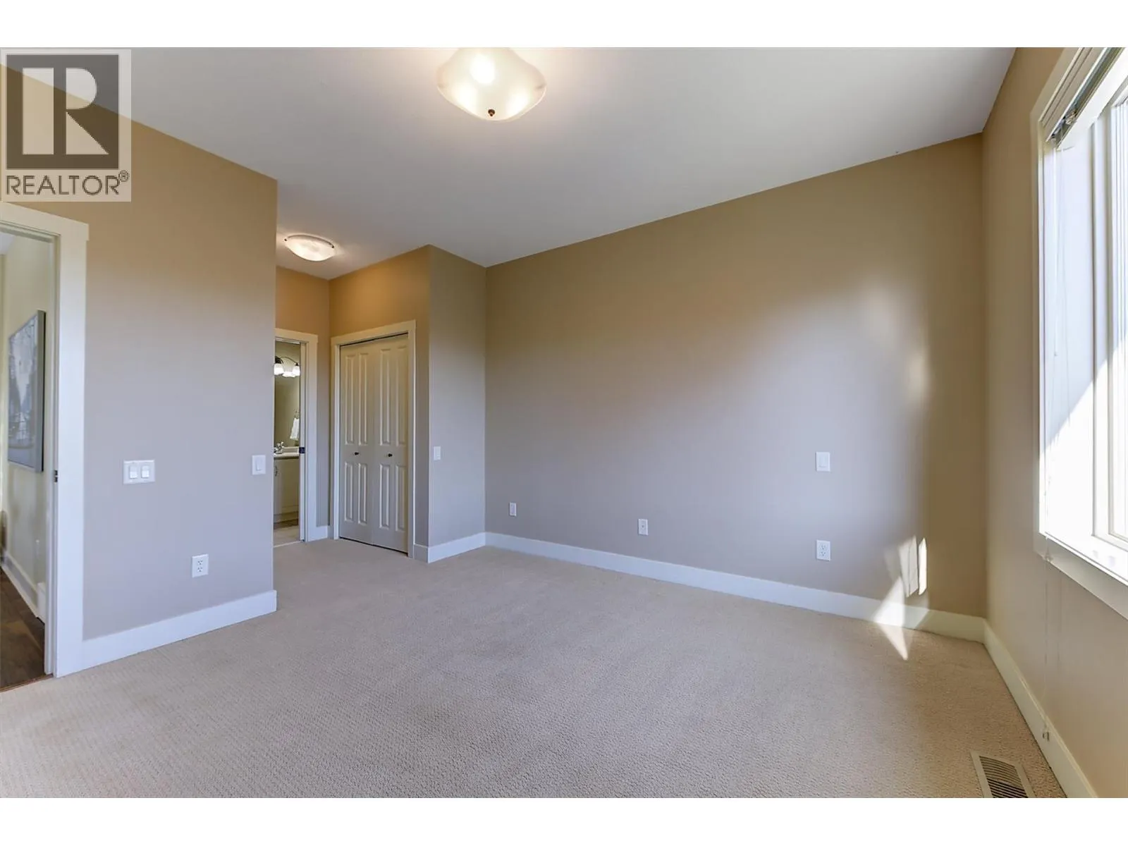 3843 Sonoma Pines Drive